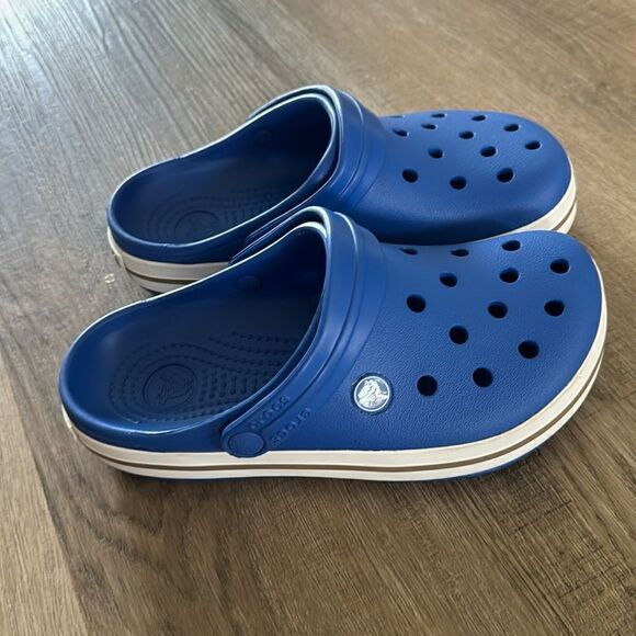 NWOT CROCS BAYA CLOG IN BLUE M4 W6 - Picture 2 of 5